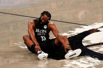 哈登受伤吓出纳什一身冷汗 大胡子也该适当轮休？