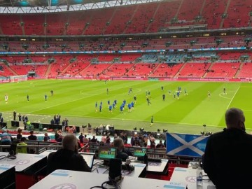 华体会-【现场】苏格兰震惊温布利 英格兰球队和球迷皆败！