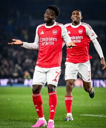 华体会下载-萨卡超亨利独享队史第1！曼城翻车送礼，阿森纳1-0布莱顿双喜临门